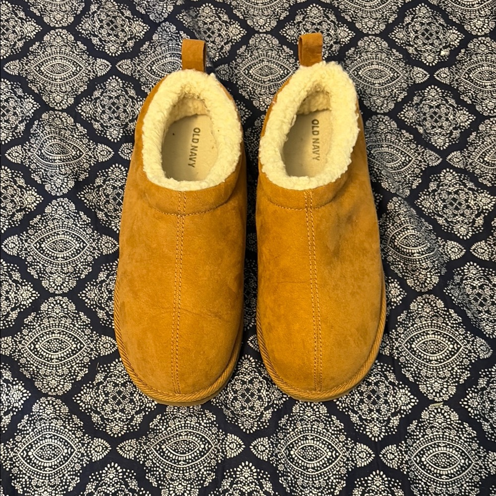 Old Navy Tan Slip-On Slippers Cozy Suede-Like Design
